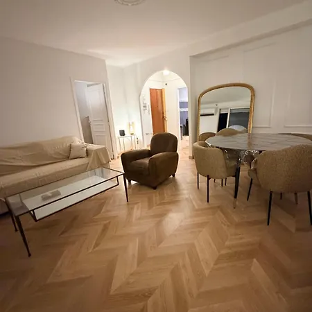 T4 Spacieux 100m2 Climatisé Appartement *