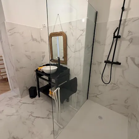 Appartement T4 Spacieux 100m2 Climatisé