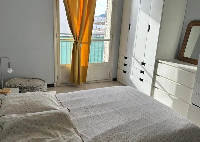 Appartement T4 Spacieux 100m2 Climatise *