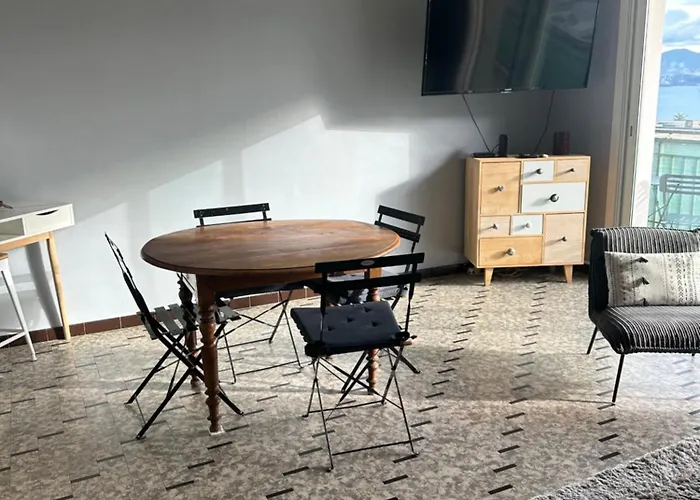 Appartement T4 Spacieux 100m2 Climatise Ajaccio (Corsica)